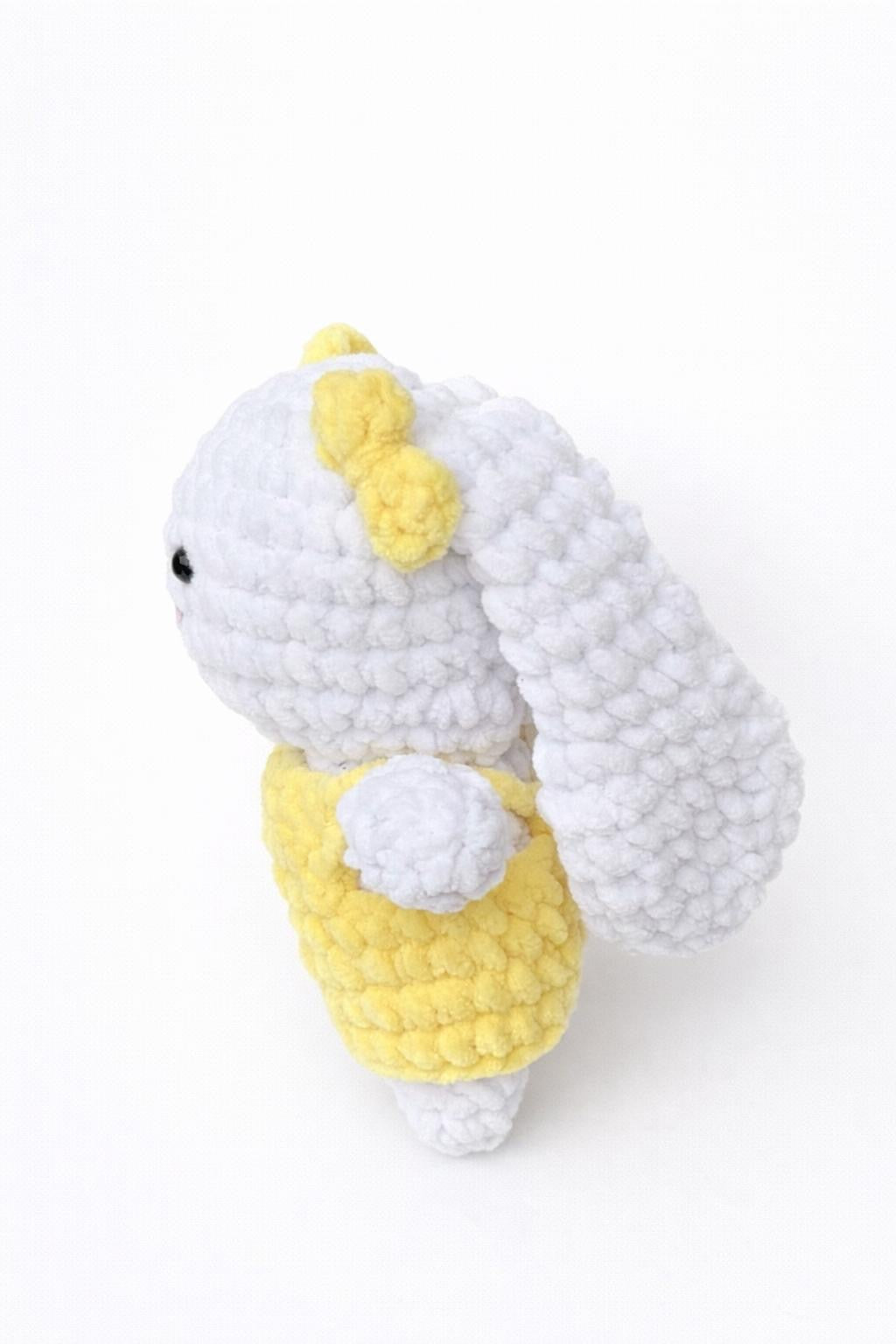 Virkad Kanin i Gul Klänning (21 cm lång)