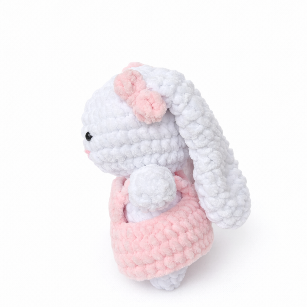 Virkad Kanin i Rosa klänning (21 cm lång)